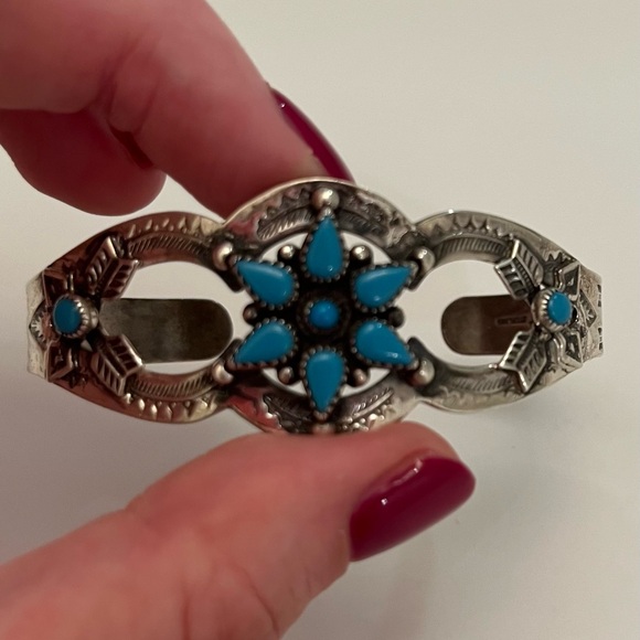 Bell Trading Post Silver and Turquoise Cuff Bracelet - Picture 4 of 9